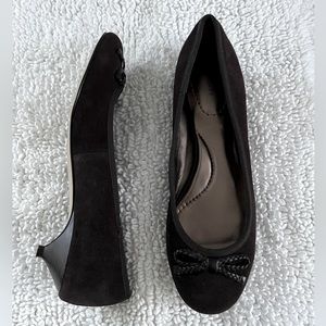 LANDS’ END BROWN SUEDE KITTEN HEEL SLIP ON SIZE 7.5